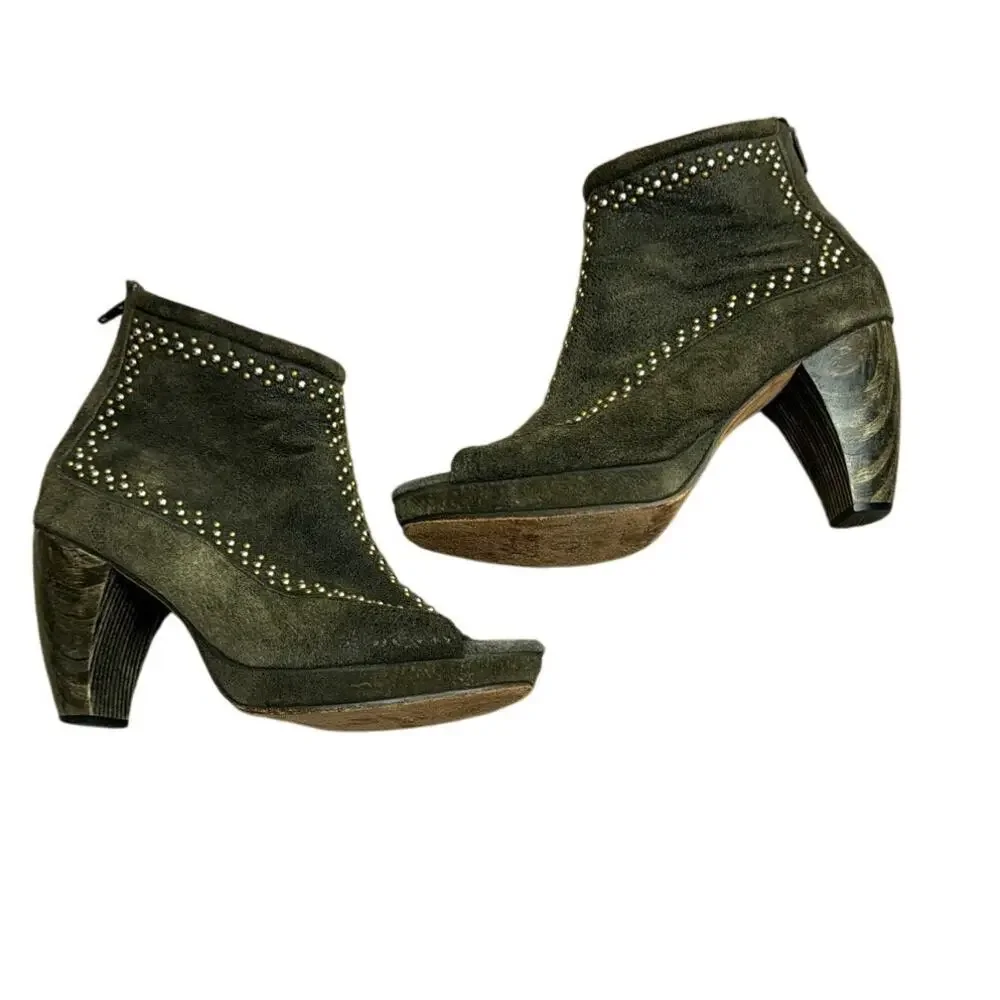 Calleen Cordero Wood Heel Suede Embellished Studded Ankle Bootie Size 9